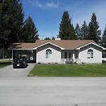 Radium Valley Vacation Resort