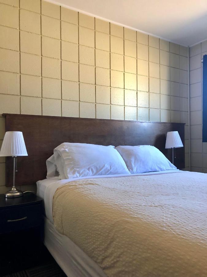 Canterbury Motel 2*