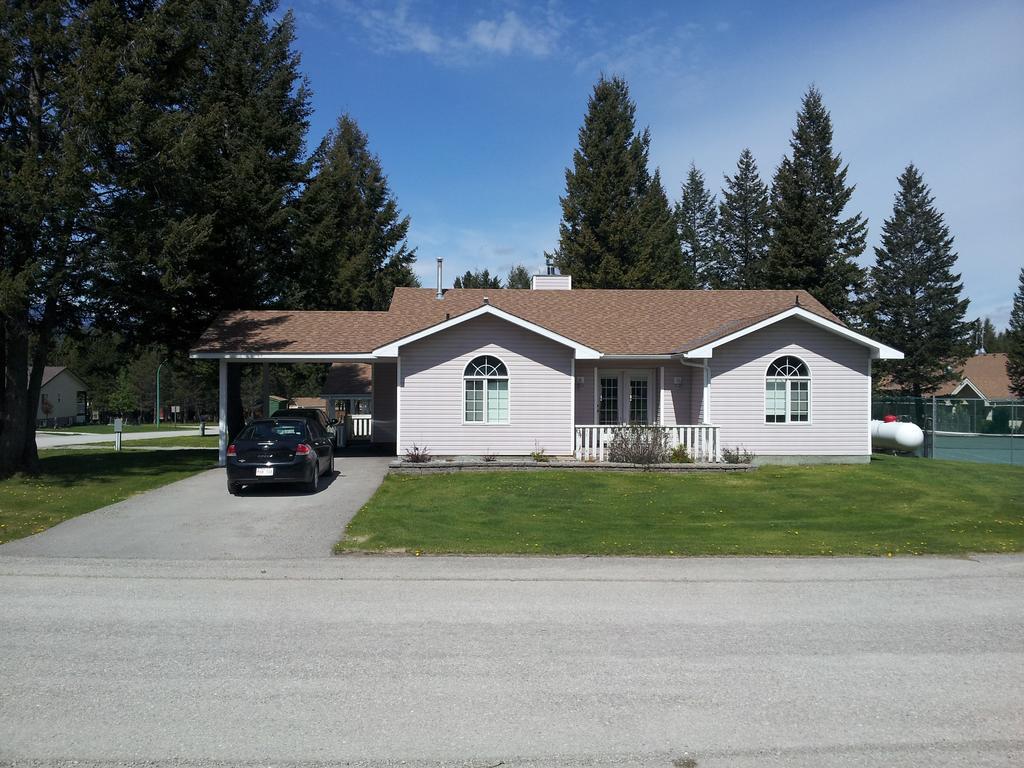 Radium Valley Vacation 3* Invermere