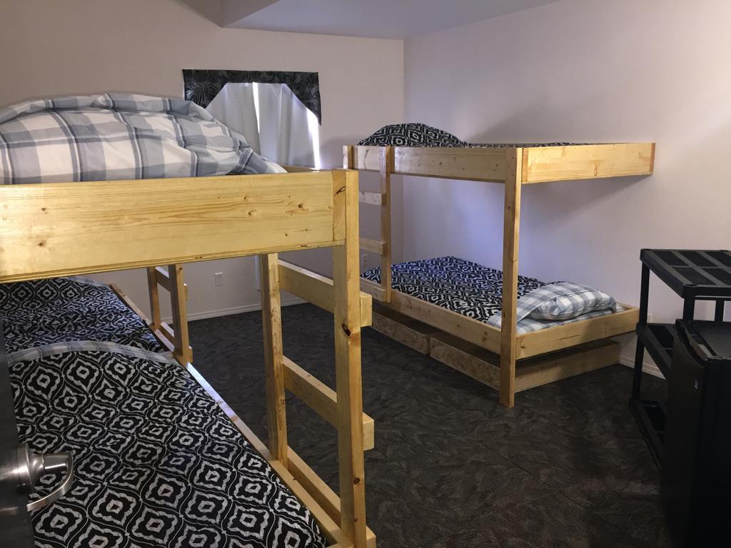 Invermere Hostel *