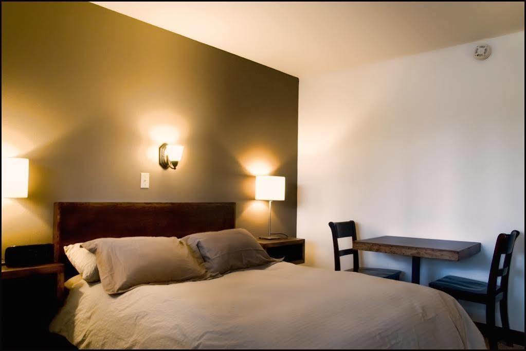Motel Canterbury Invermere