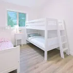 Oasis Getaway, Mins To Lake, King Bed, Dbl Garage