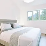Oasis Getaway, Mins To Lake, King Bed, Dbl Garage