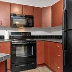 Light N Airy, Pool, Hot Tub, Pets, Ground Floor