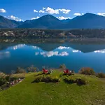 The Aura I Lake View I Hot Tub I Sleeps 27 Guests