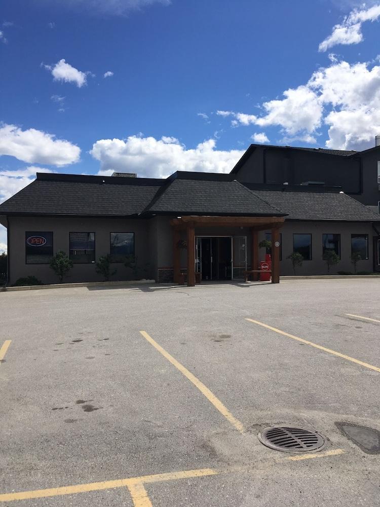 The Kanata Hotel