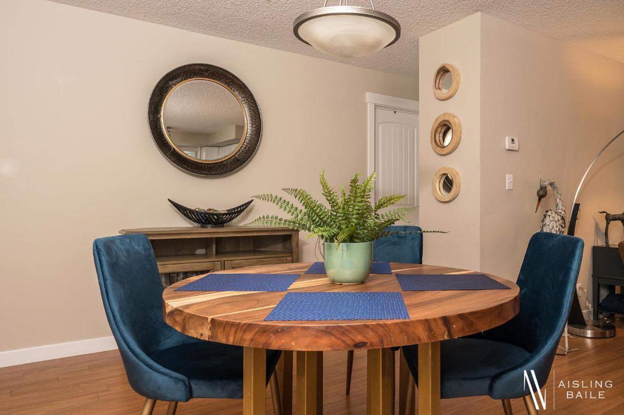 Rustic Modern 2 Bed 2 Bath With Lakeview Pool And Hot Tub Apartment