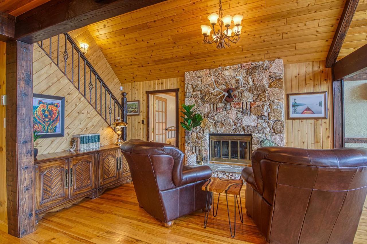 Mountain Retreat, Panoramic Views Holiday home