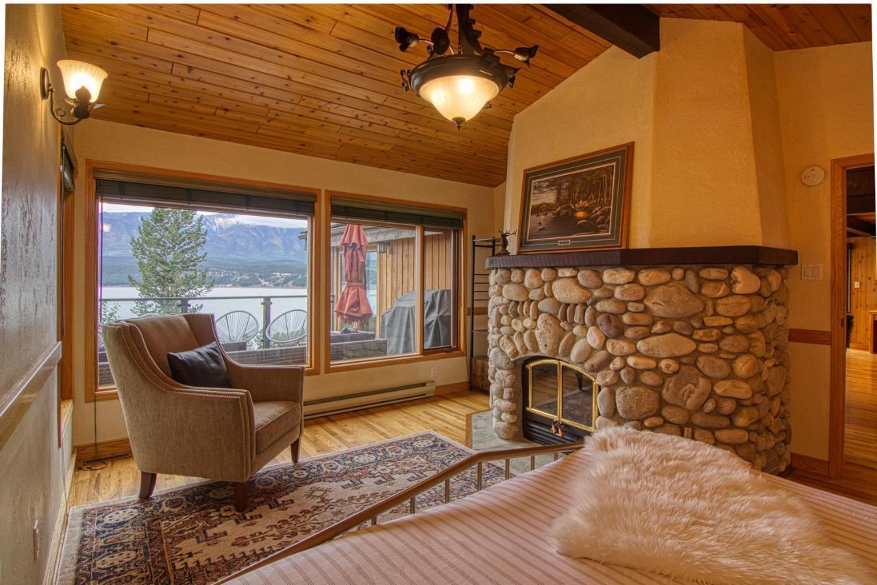 Holiday home Mountain Retreat, Panoramic Views Invermere