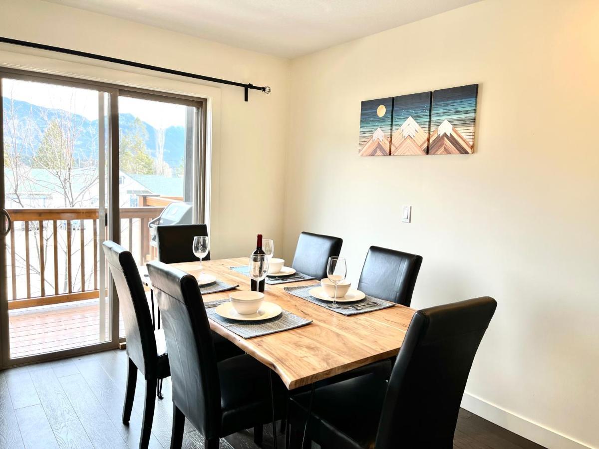Perfect Base 3bd Townhouse Mt Views With Garage