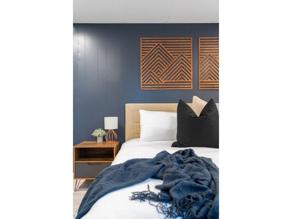 Sleeping In Scandinavia I New Reno's I Sleep 7 Invermere
