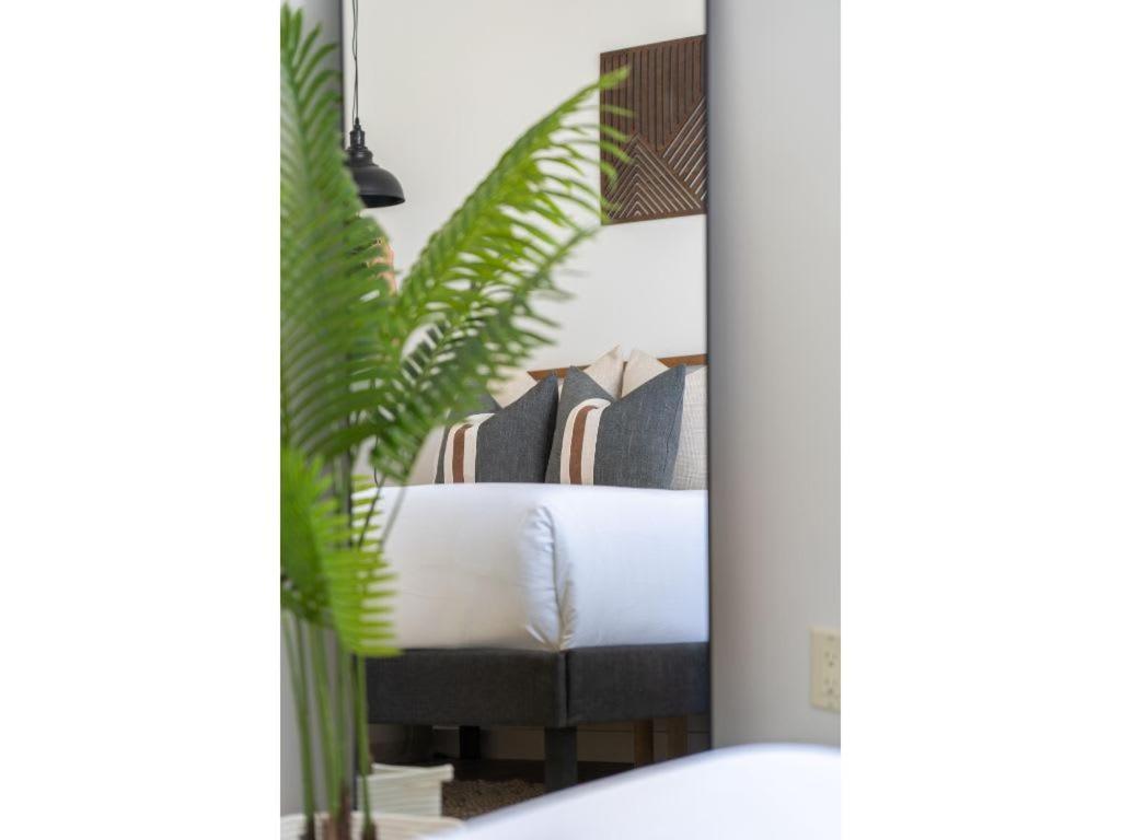 The Grizzly House I Sleep 7 I Patio & Bbq I 55 Tv Invermere
