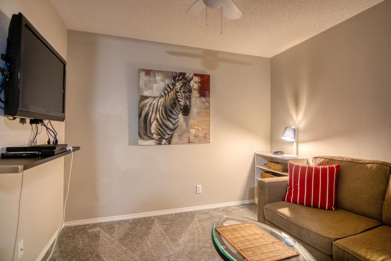 Mountain Getaway - 5 Min Walk To The Beach! Apartment Invermere