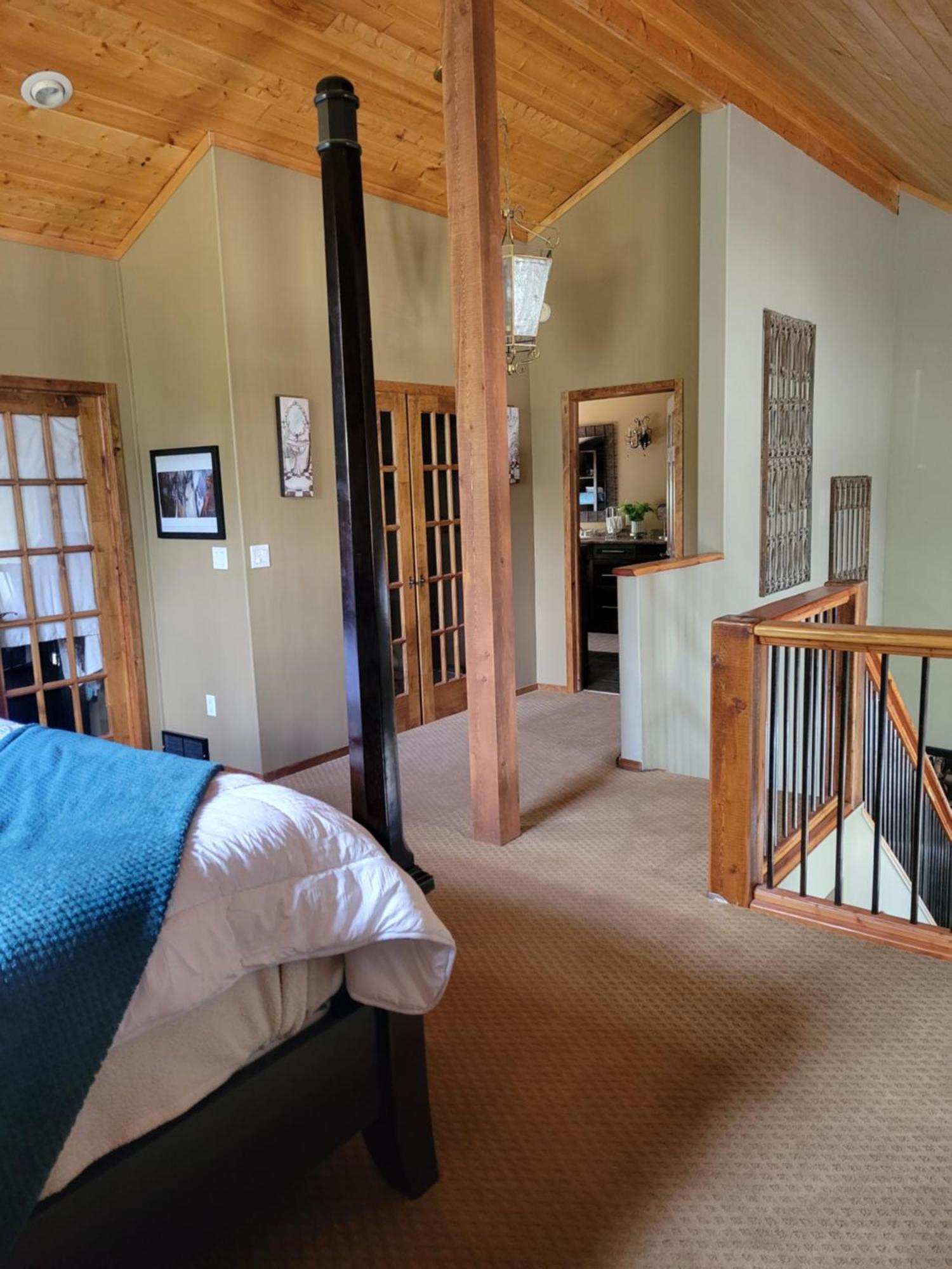Relaxing Timbermont Homestay