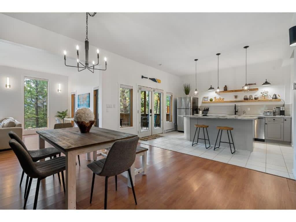 Chardonnay Chalet I Fireplace I Mountain View I Tv Holiday home Invermere