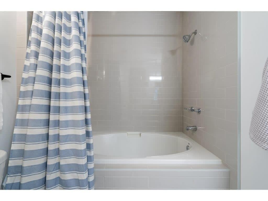 Holiday home Chardonnay Chalet I Fireplace I Mountain View I Tv Invermere