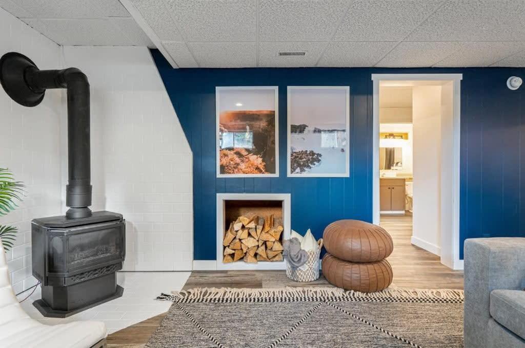 Blue Lagoon | No Service Fees | Bbq & Firepit Holiday home Invermere