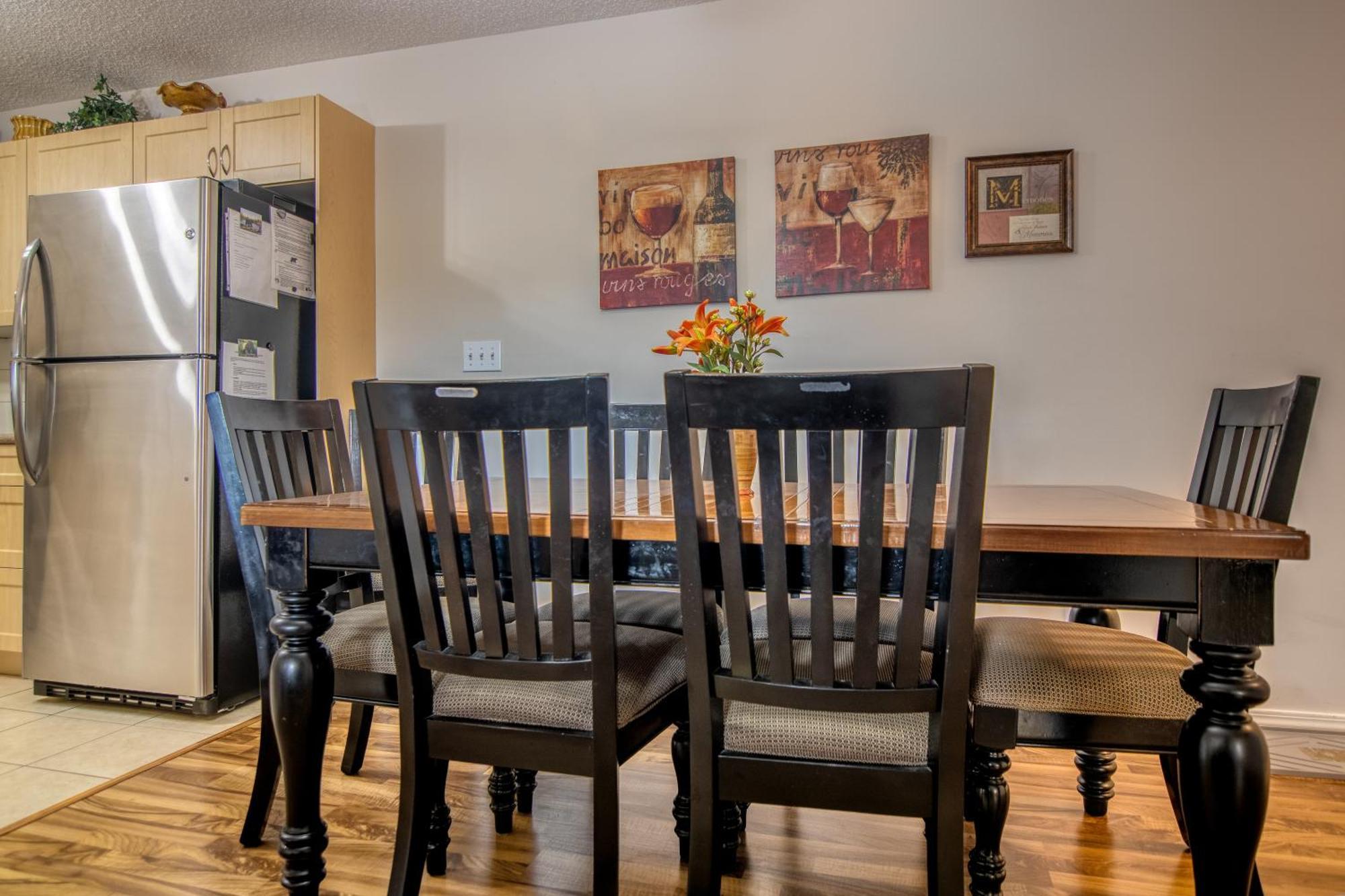 Apartment Mountain Getaway - 5 Min Walk To The Beach!