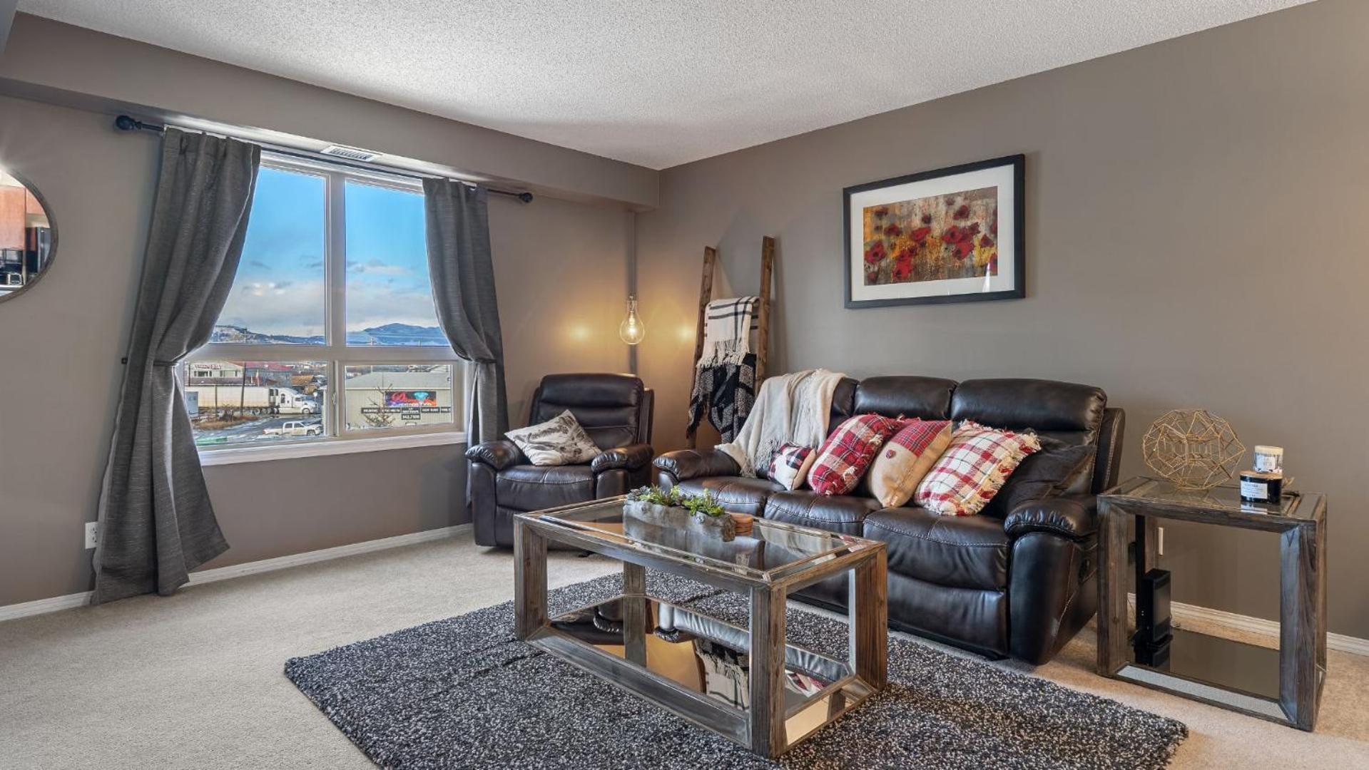 Cozy Mountain I Hot Tub & Pool I Close 2 I Tv Invermere