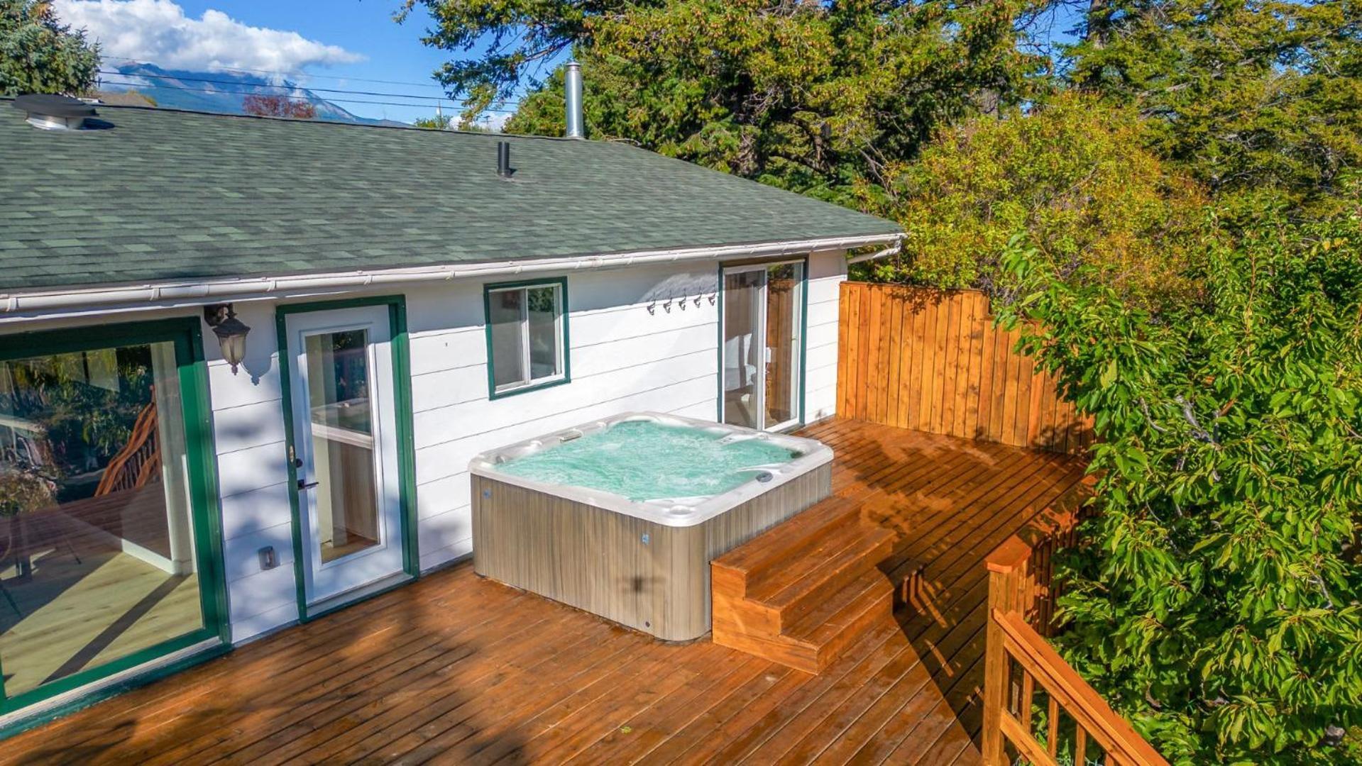 Holiday home The Aura I Lake View I Hot Tub I Sleeps 27 Guests