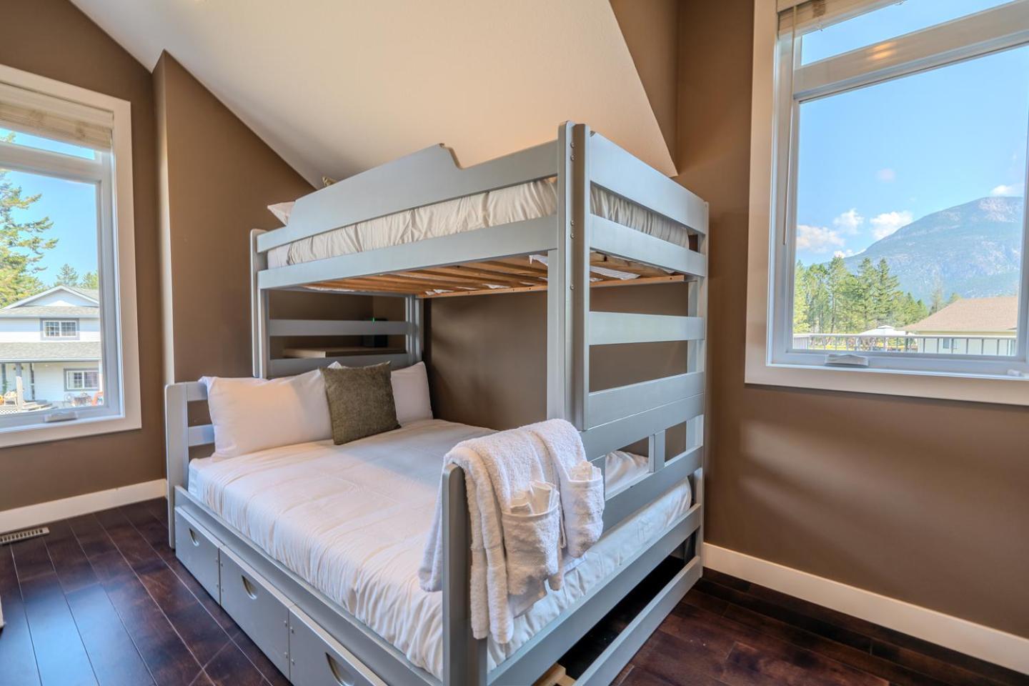 The Highland Estate Invermere