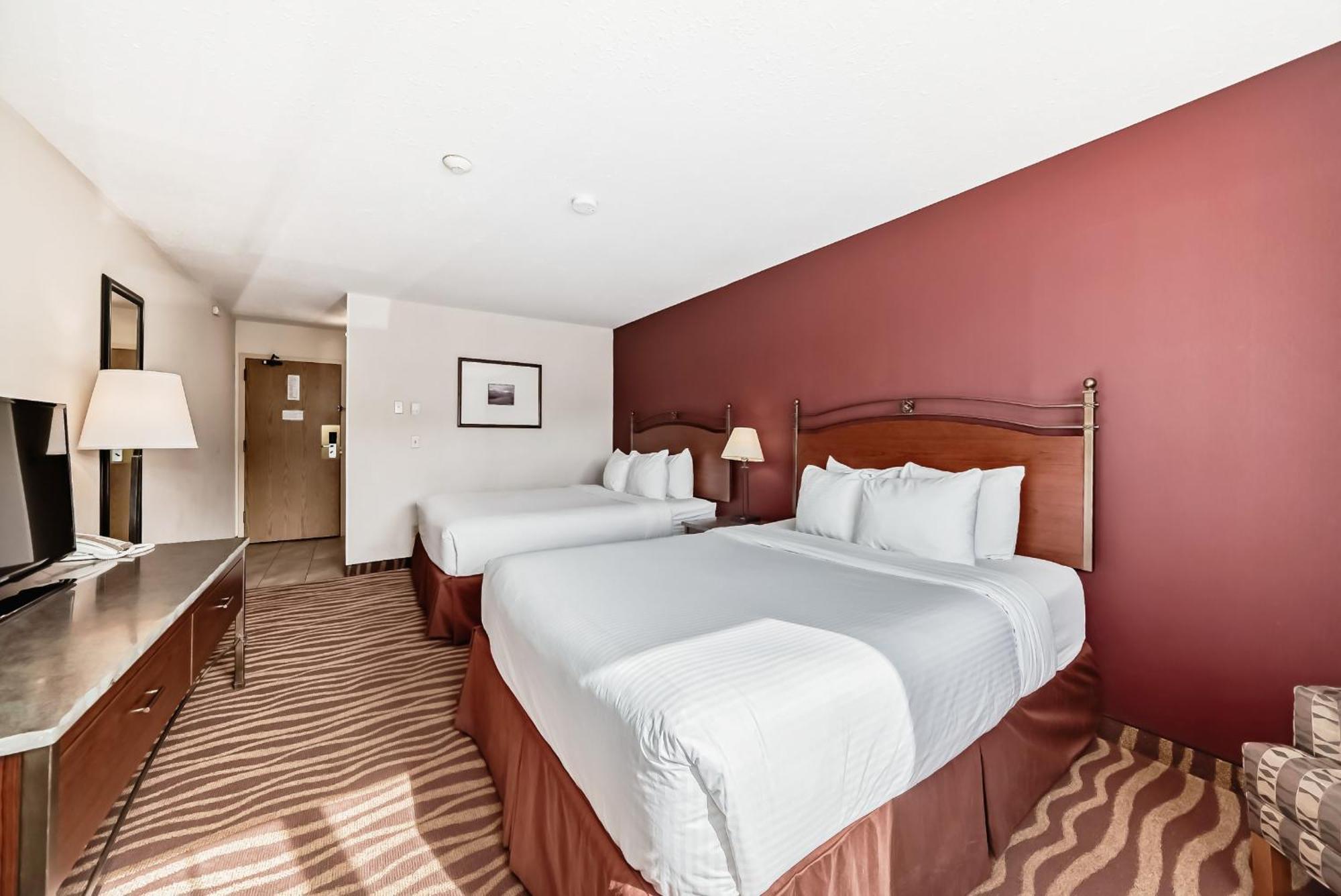 & Hotel 3*