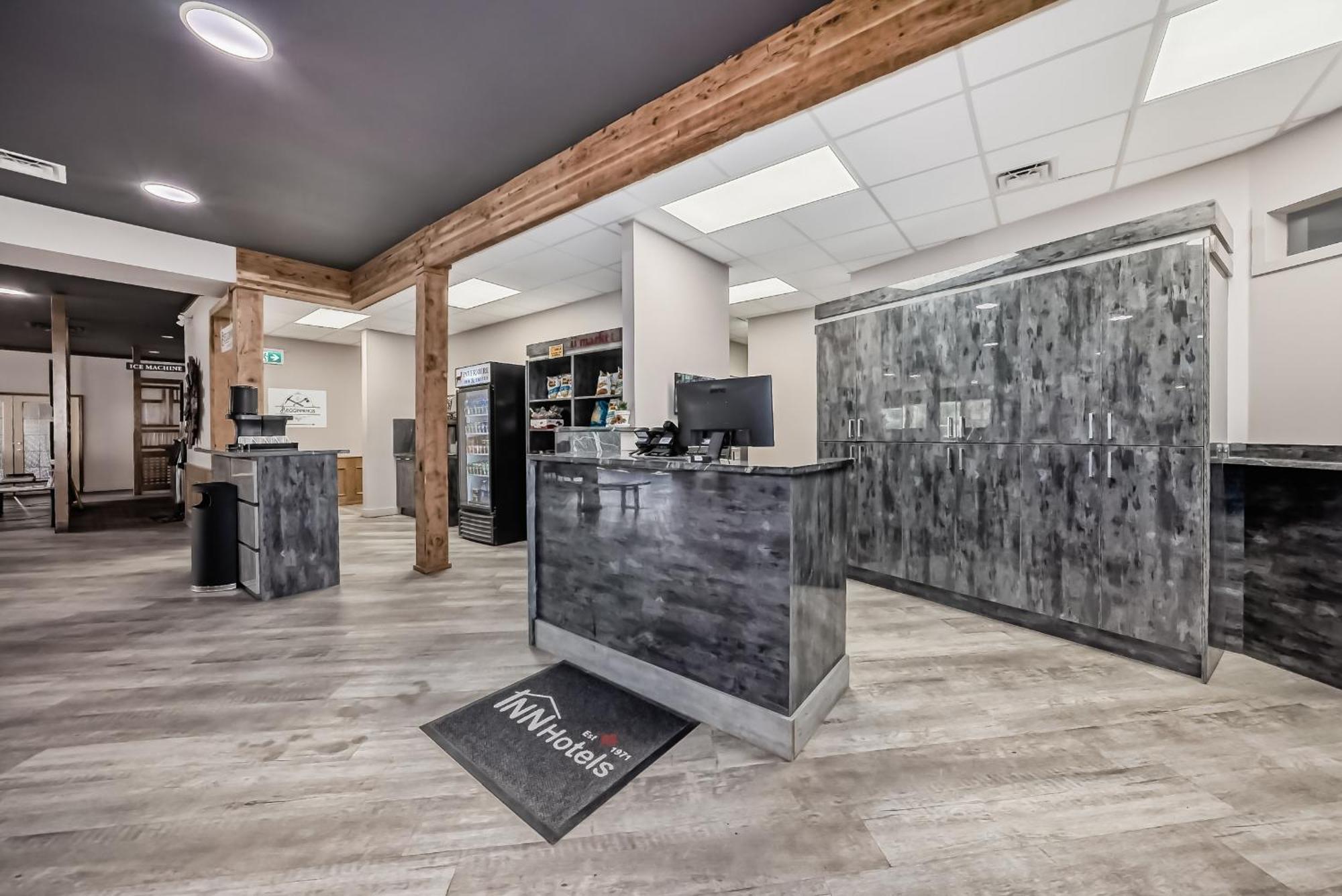 Hotel & Invermere