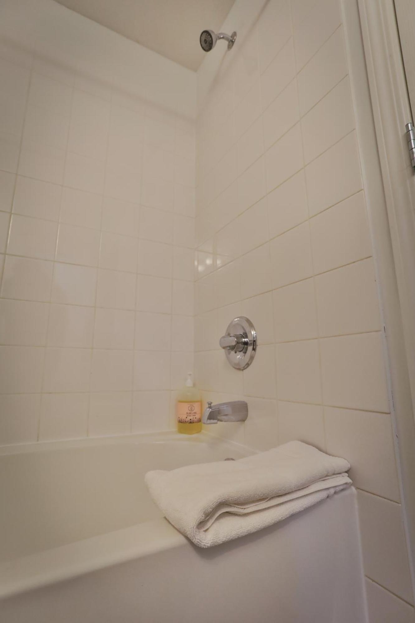 Windermere Pointe By Stayin Apartment Invermere