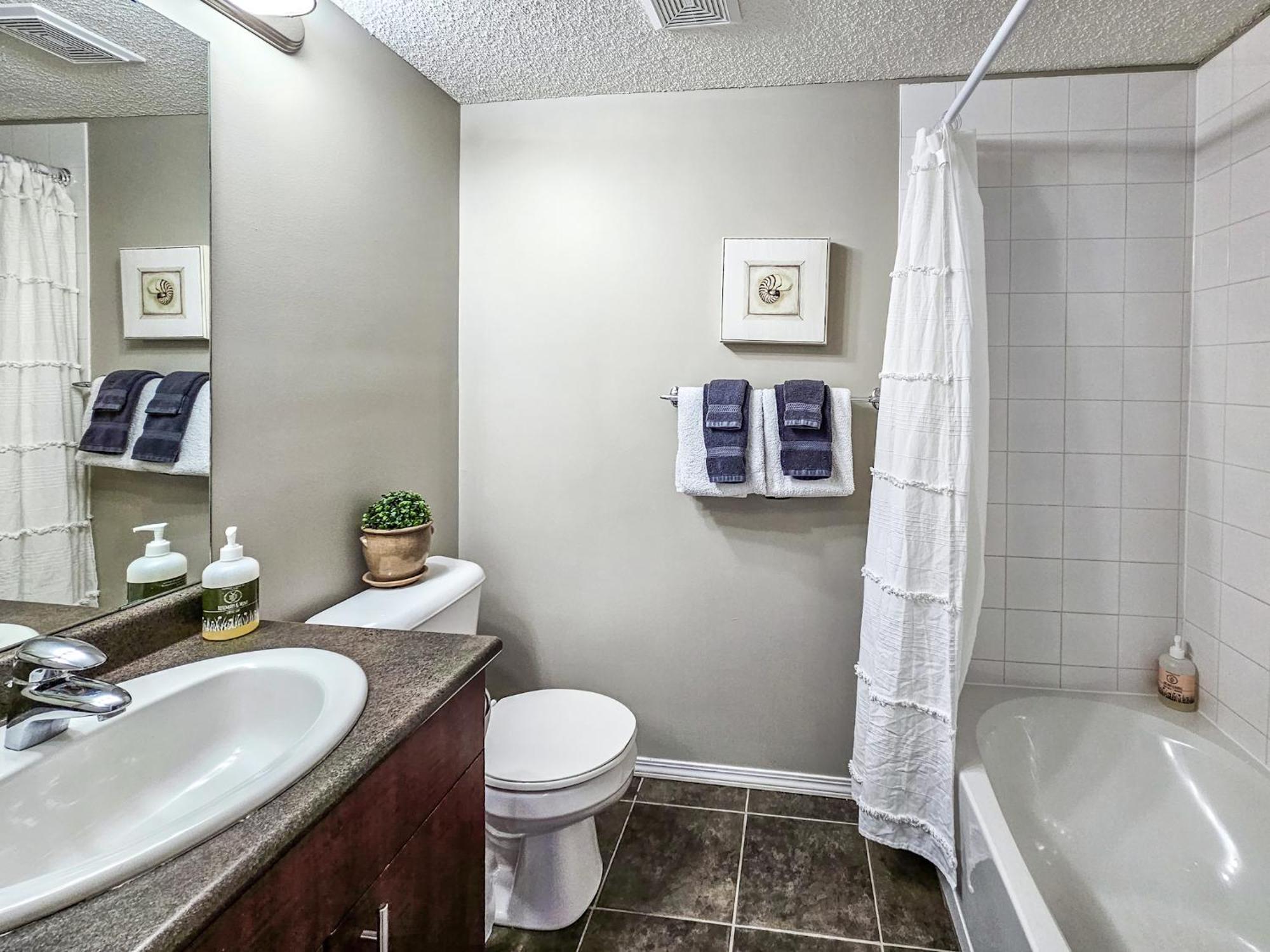 Windermere Pointe By Stayin Apartment Invermere