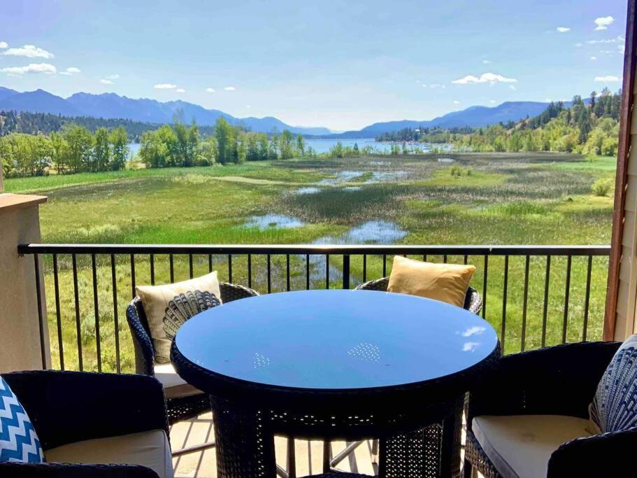 Apartment View From Every Window! Invermere