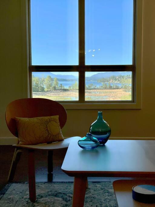 Apartment View From Every Window! *