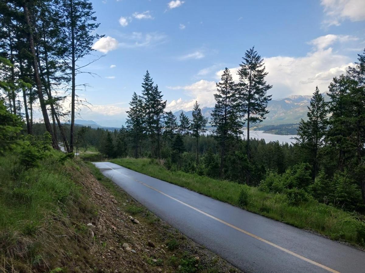 3 Bedroom Townhouse With Mountain Views, Large Deck, Garage * Invermere