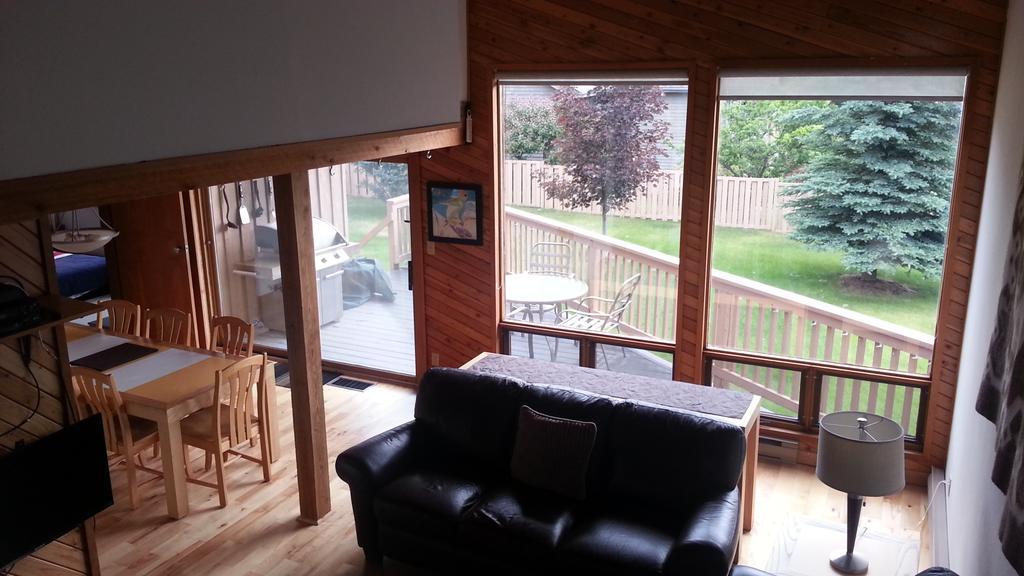 Mountain View Retreat: Luxury Holiday home *