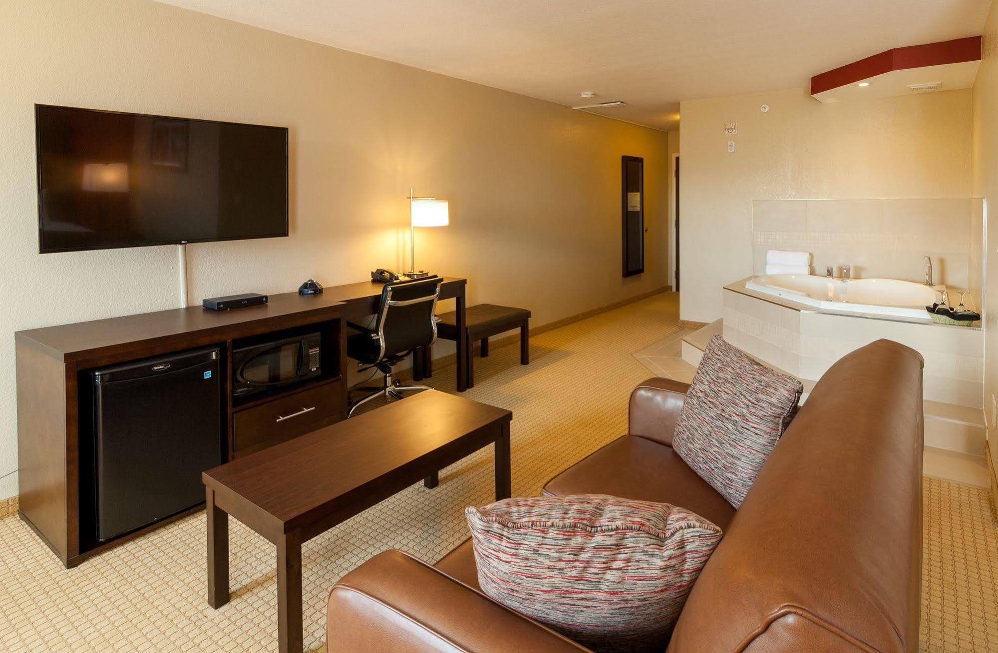 Hotel The Kanata 2*