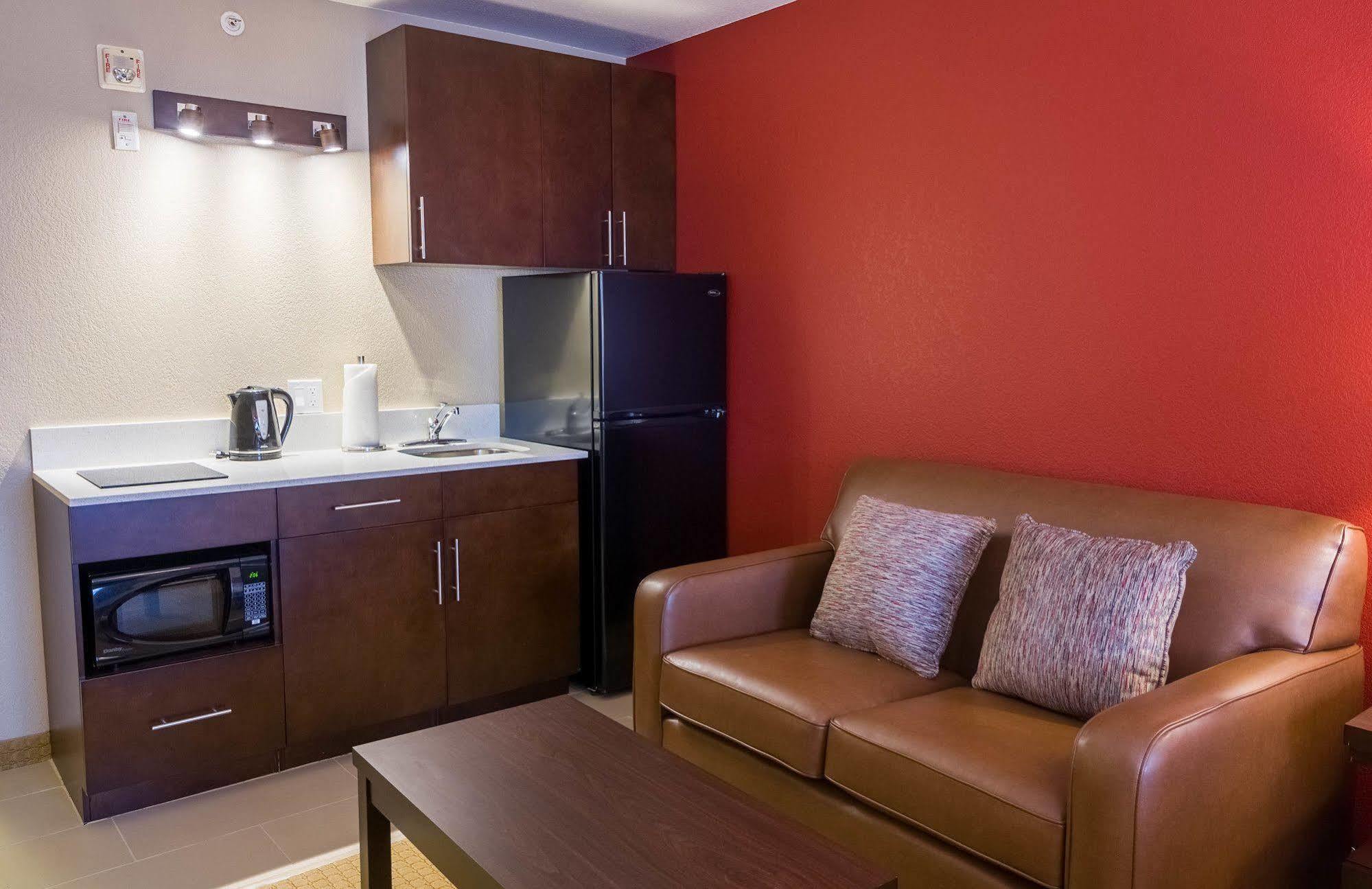 The Kanata Hotel Invermere