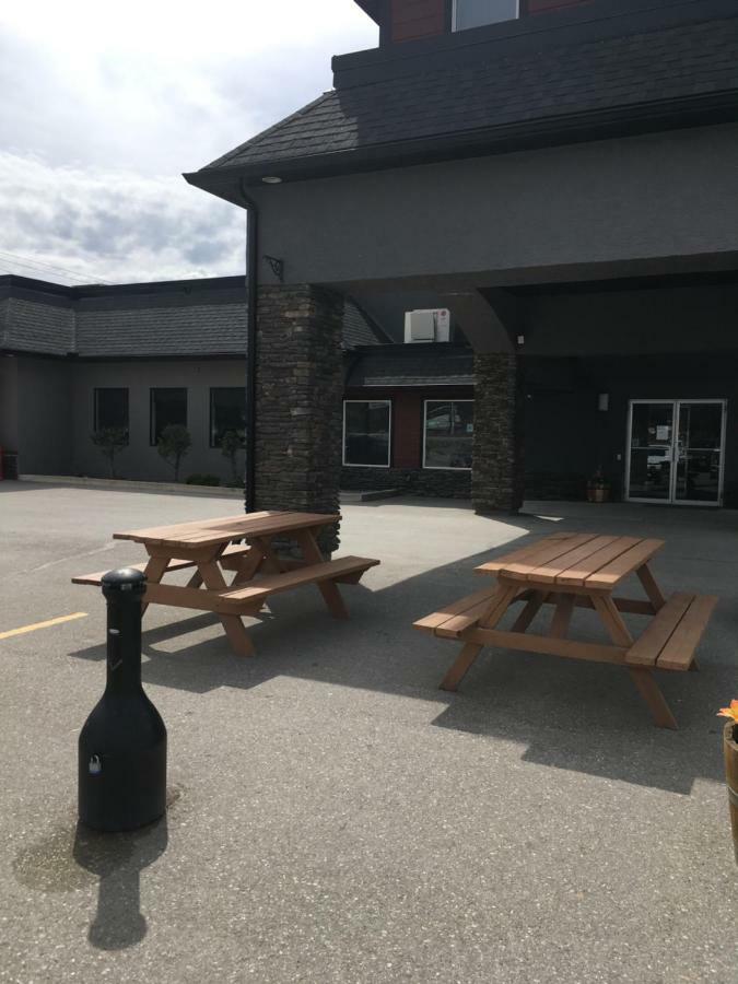 The Kanata Hotel Invermere