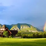 Headwaters Lodge At Eagle Ranch Resort