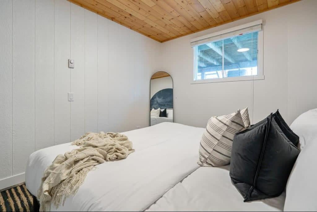 Blue Lagoon | No Service Fees | Bbq & Firepit * Invermere
