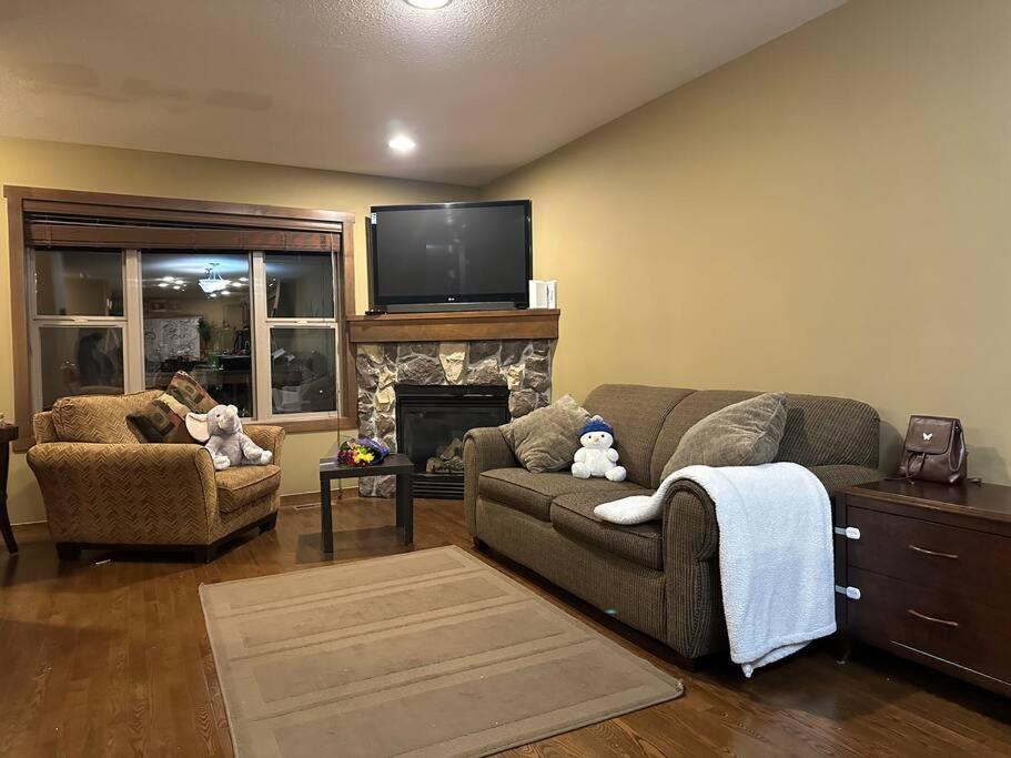 Apartment Mountain Views In Downtown