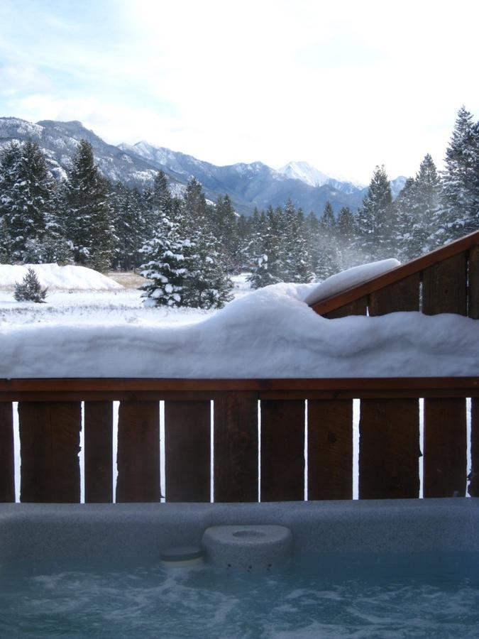 Deere Ridge Cabins Invermere