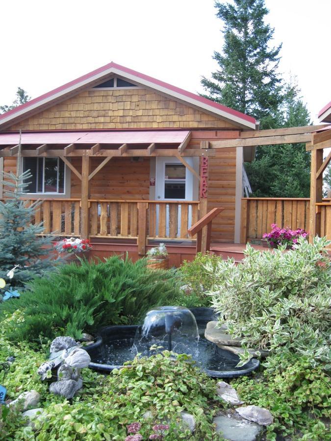 Deere Ridge Cabins 4* Invermere