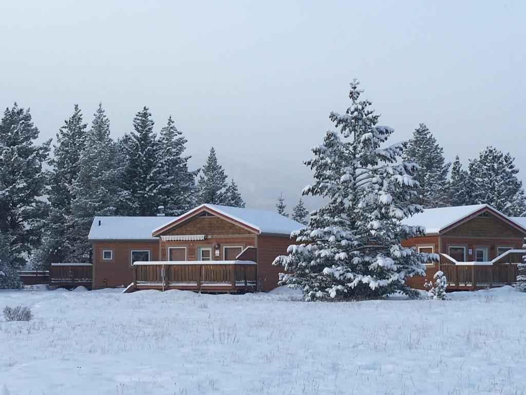 Resort Deere Ridge Cabins Invermere