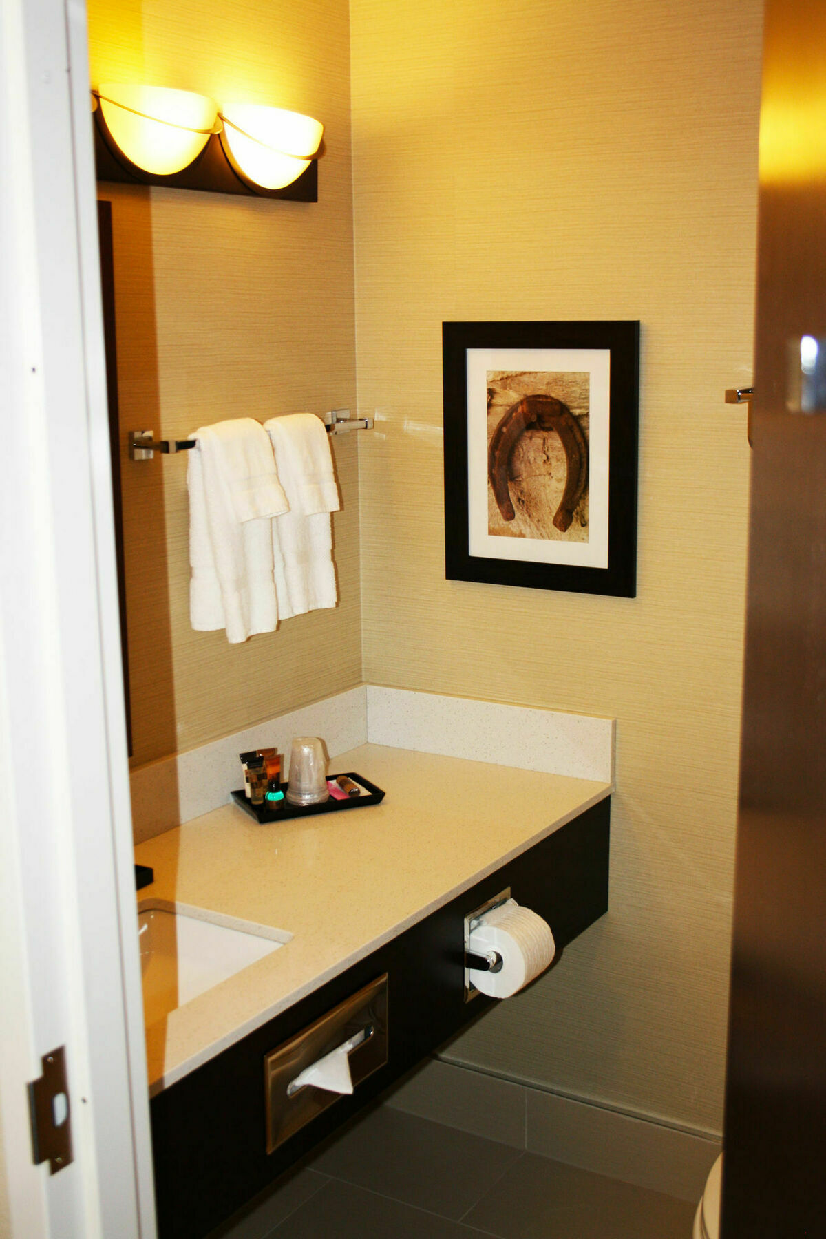 The Kanata By Bcminns Hotel Invermere